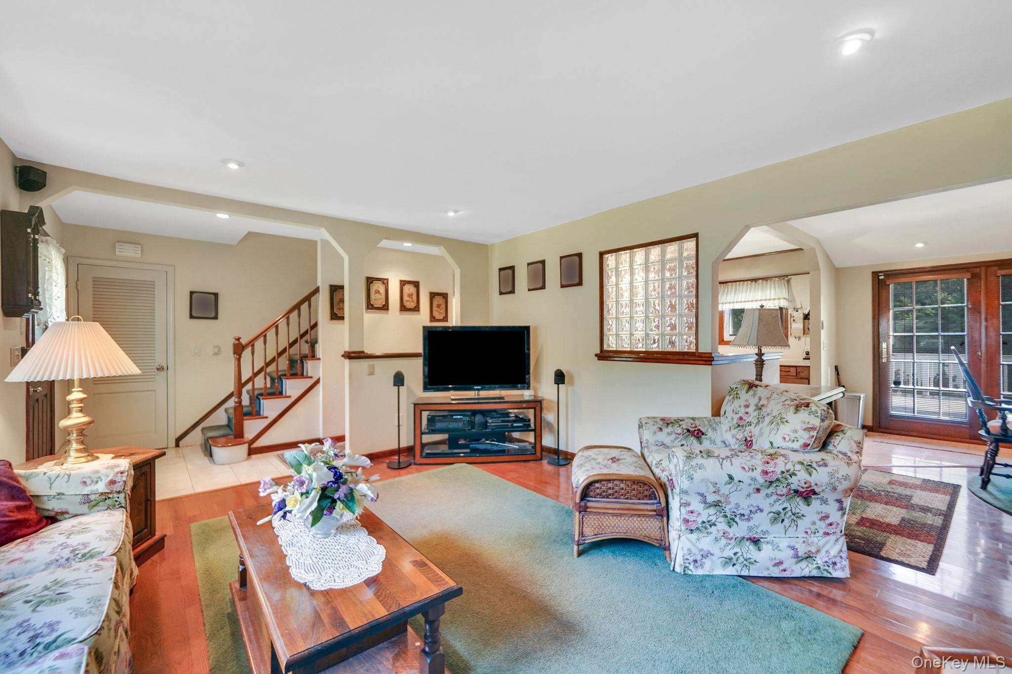 #17 photo, 123 Parkside Avenue, Miller Place , NY 11764