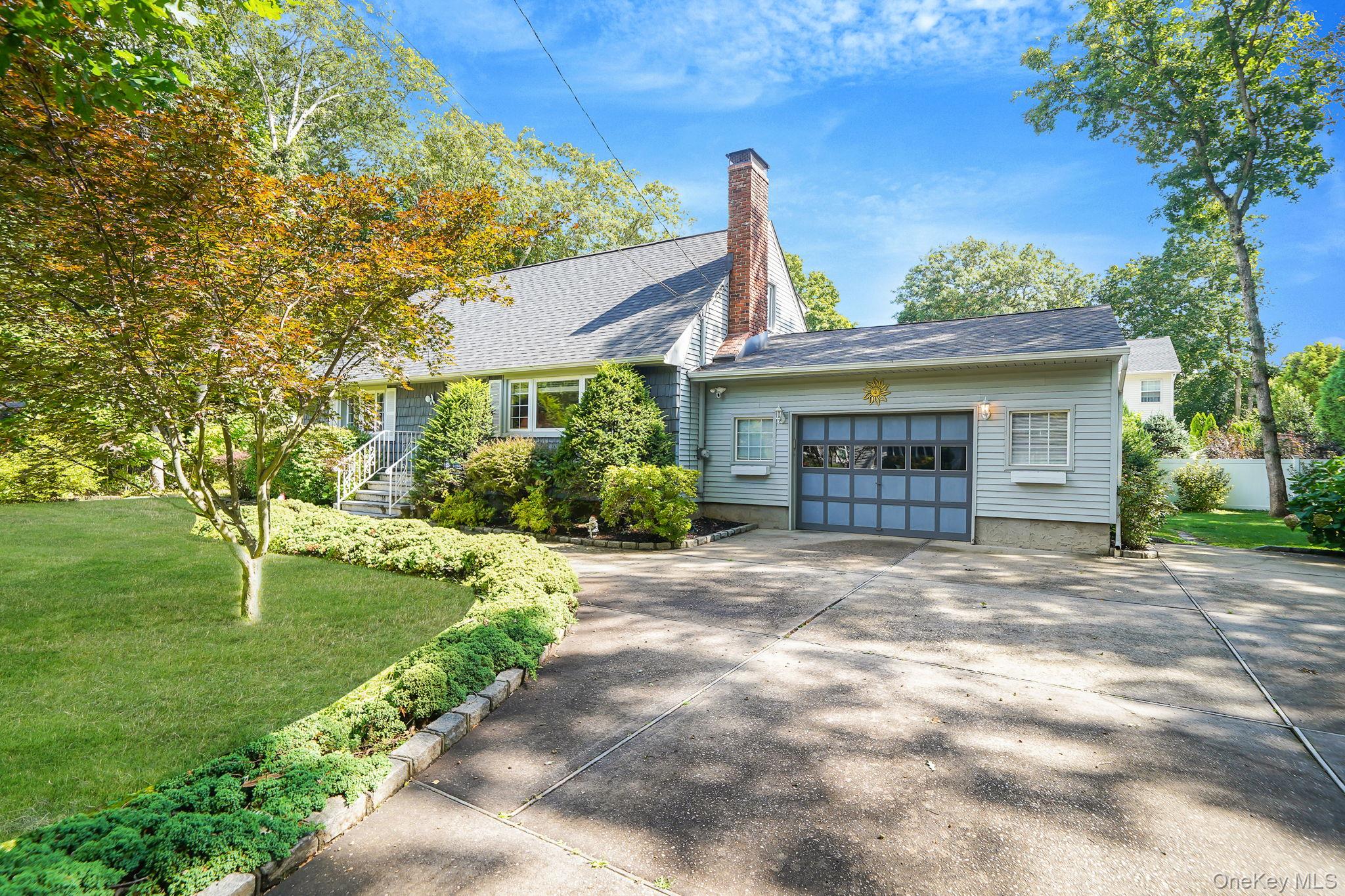 #4 photo, 123 Parkside Avenue, Miller Place , NY 11764