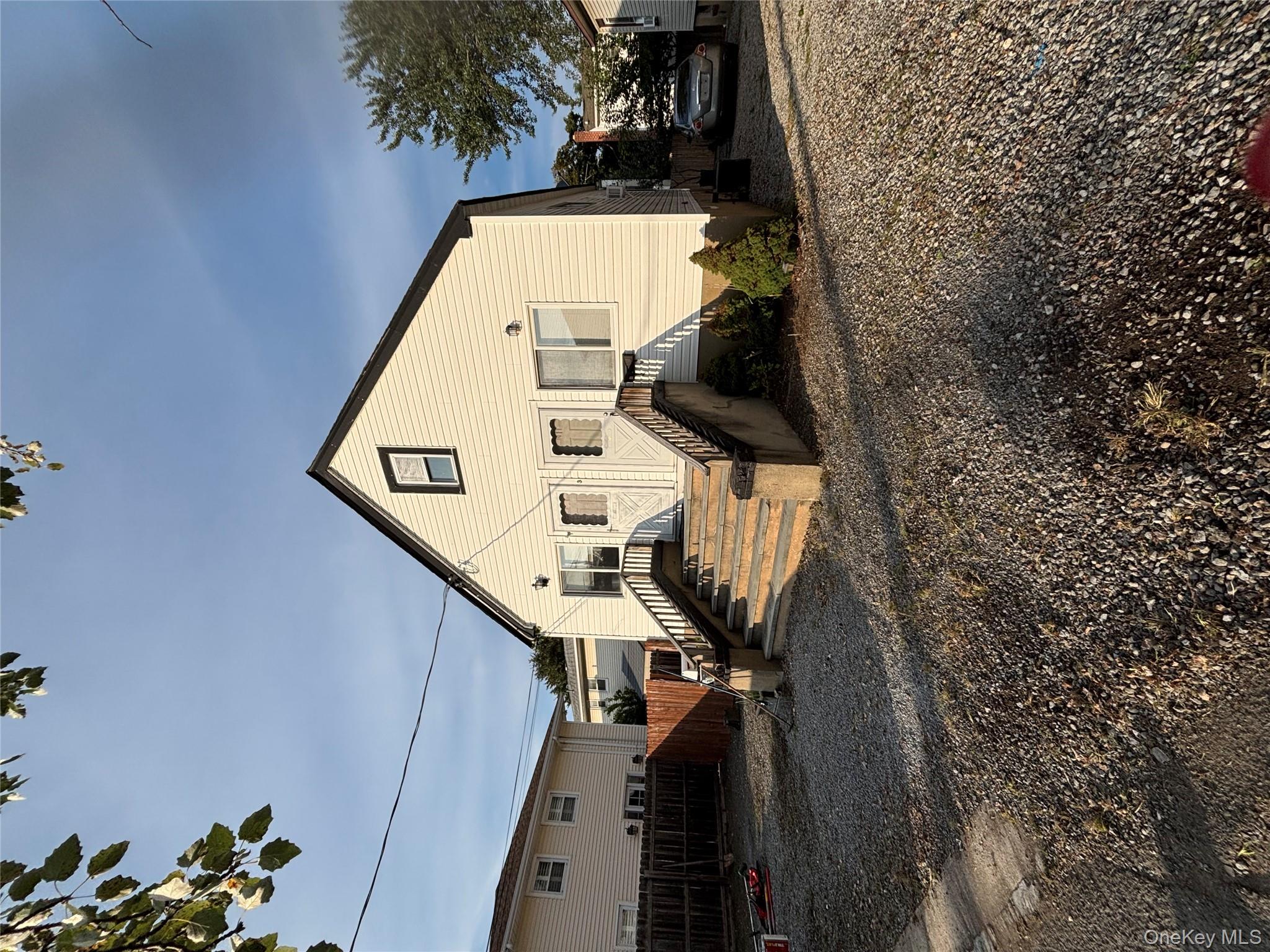 #1 photo, 3 4th Street, ナッソー郡 Bayville , NY 11709