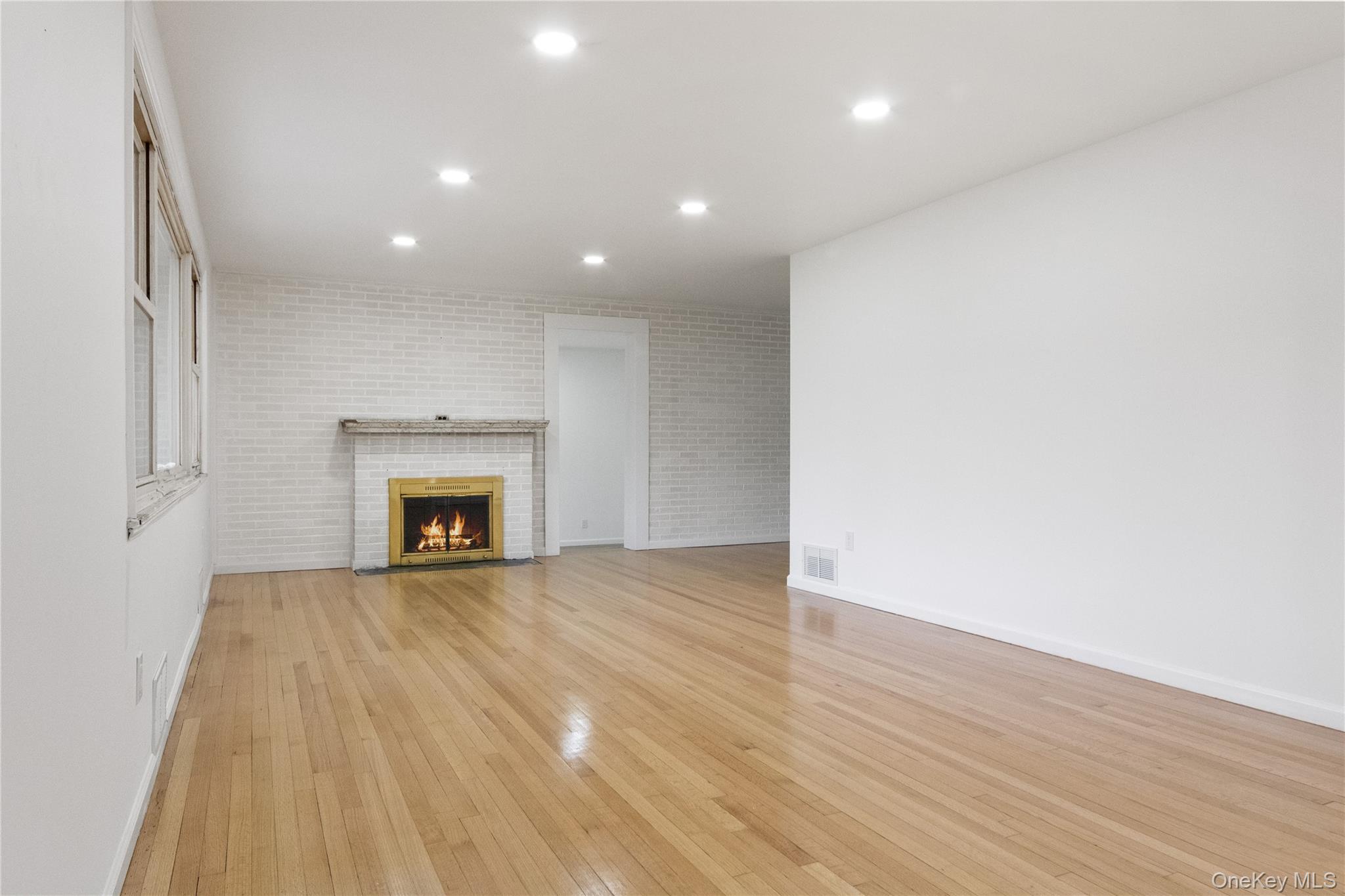 #19 photo, 11 Queen Street, New Windsor , NY 12553