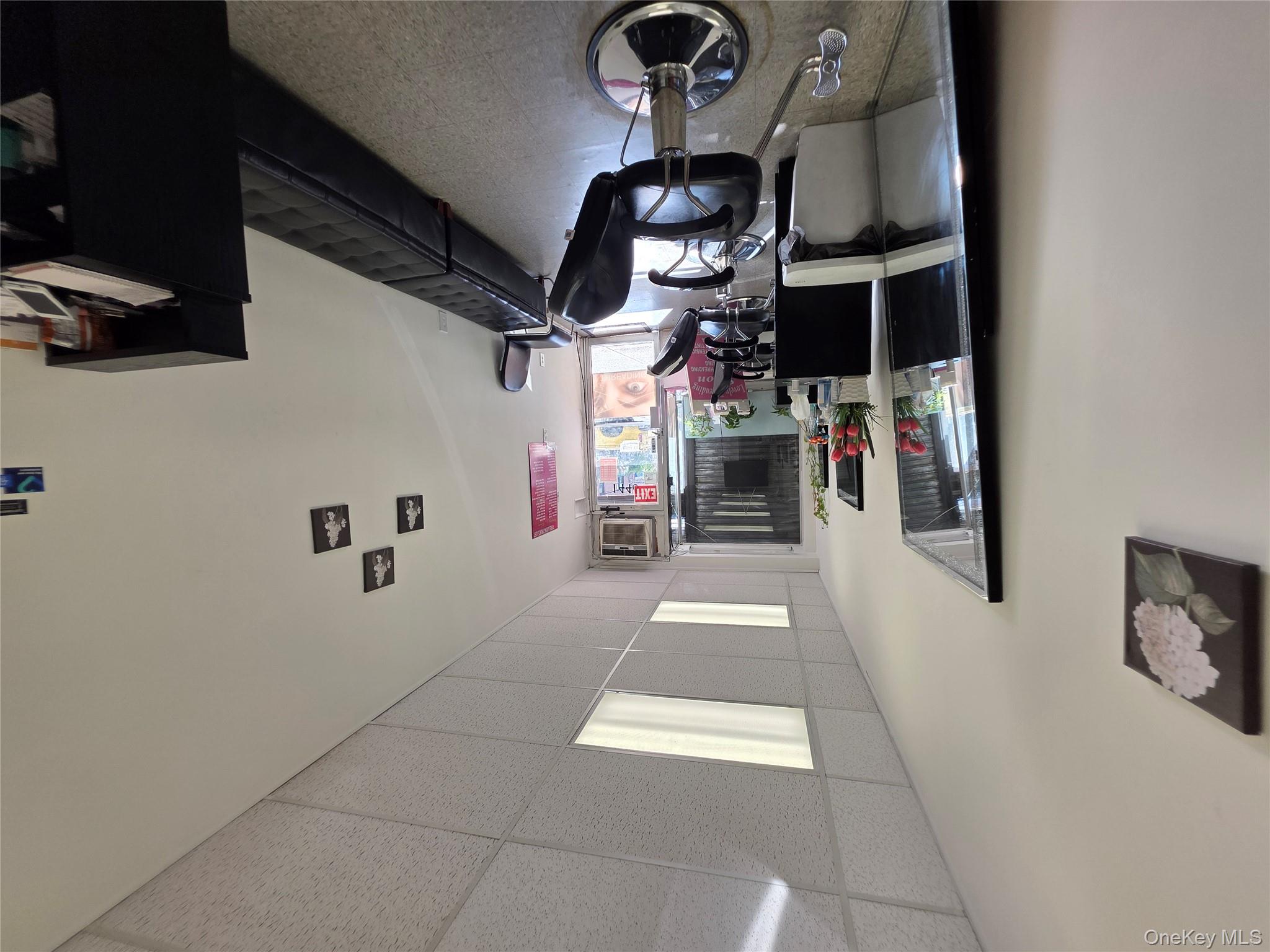 #1 photo, 1446 Williamsbridge Road, ブロンクス区 Bronx , NY 10461