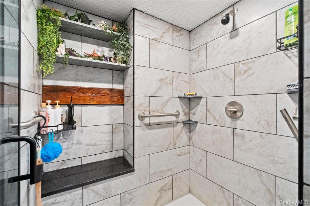 #17 photo, 86 State Route 32, New Paltz , NY 12561