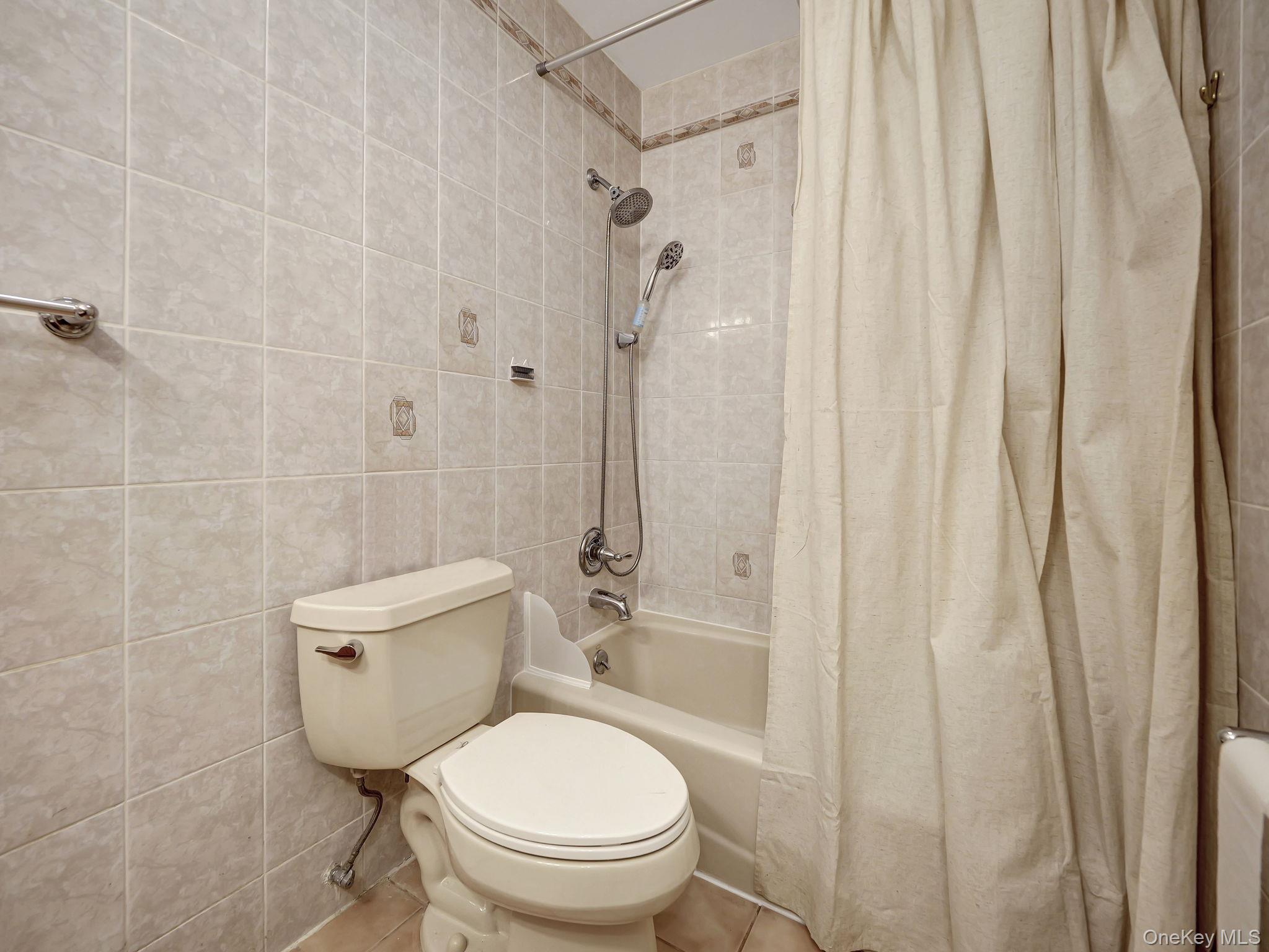 #14 photo, 155 Parkside Drive, Suffern , NY 10901