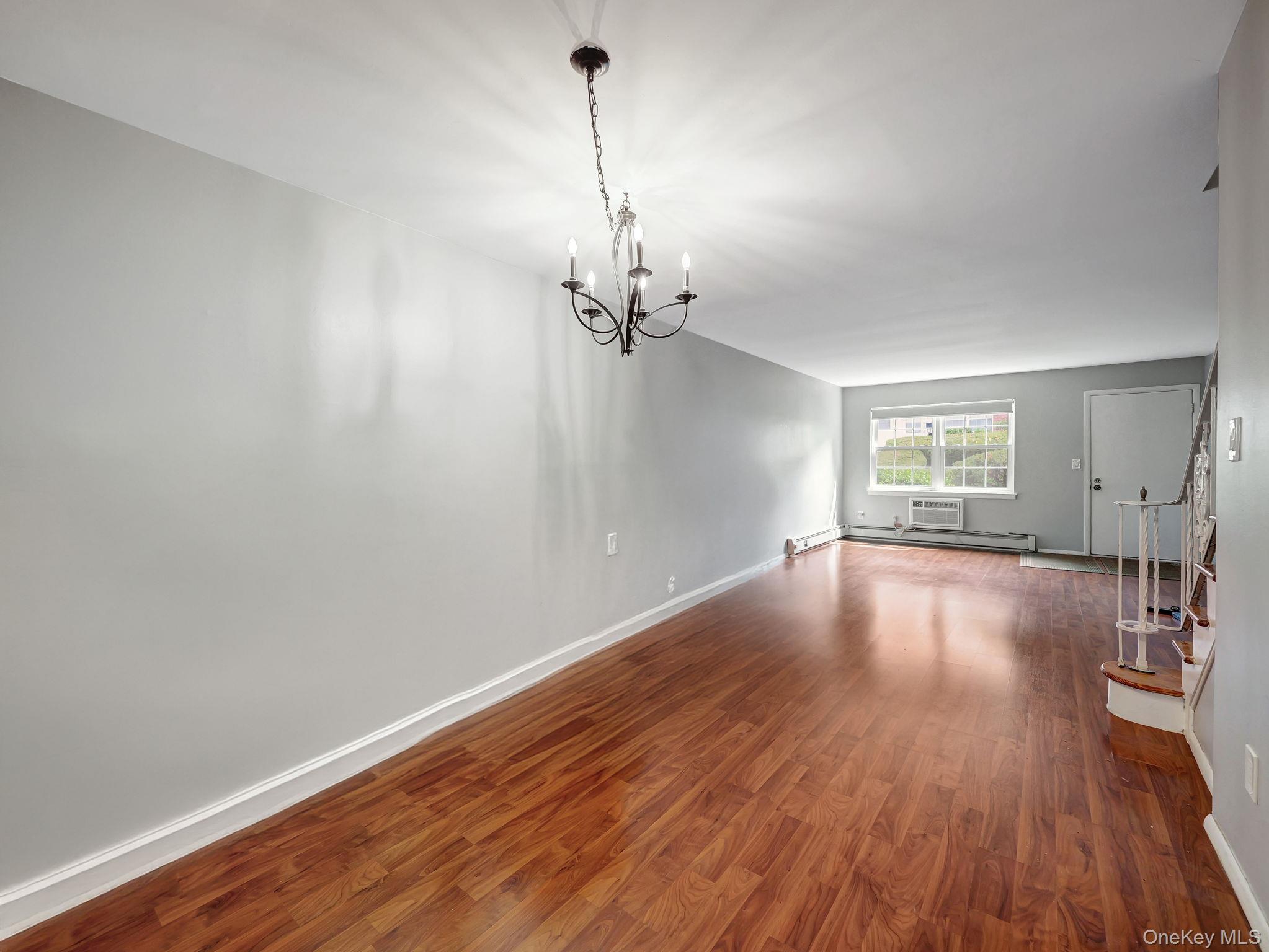 #7 photo, 155 Parkside Drive, Suffern , NY 10901