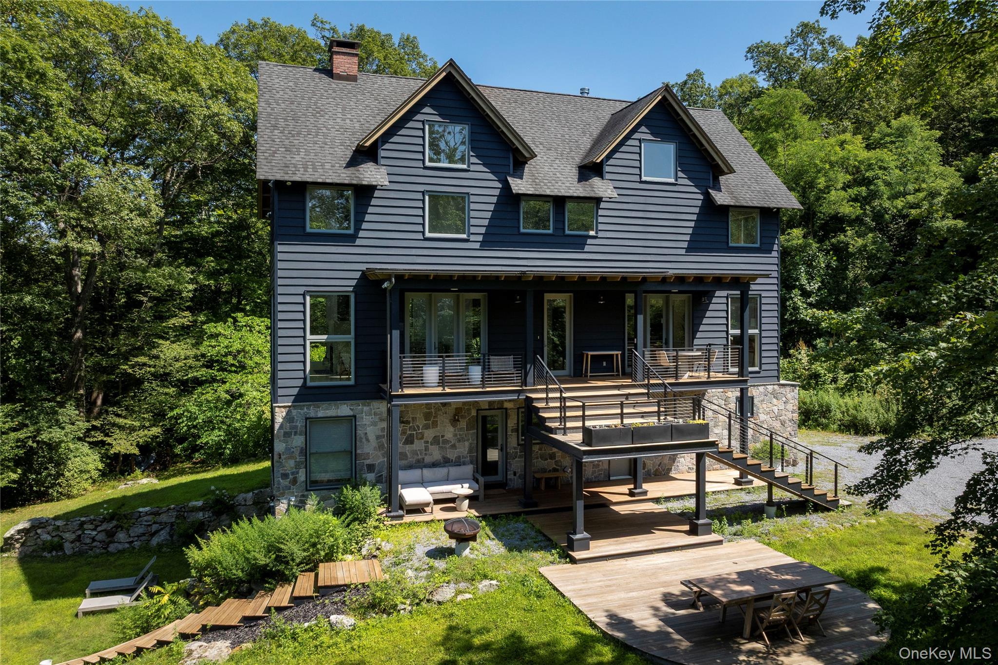 #1 photo, 21 Private Way, Garrison , NY 10524