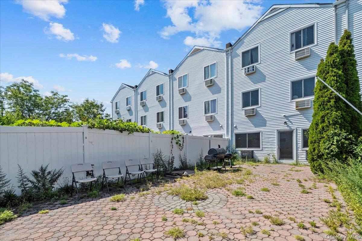 #11 photo, 106 Bolton Avenue, Bronx , NY 10473