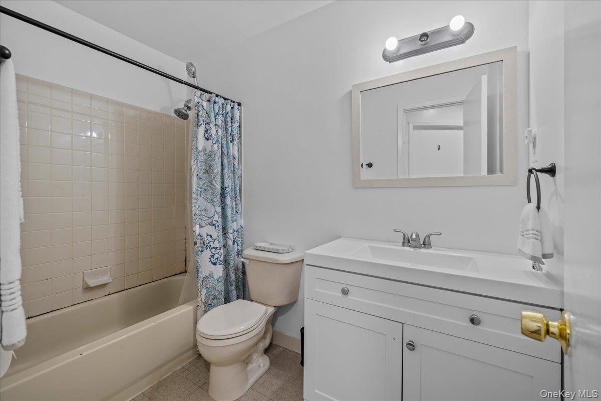 #15 photo, 106 Bolton Avenue, Bronx , NY 10473