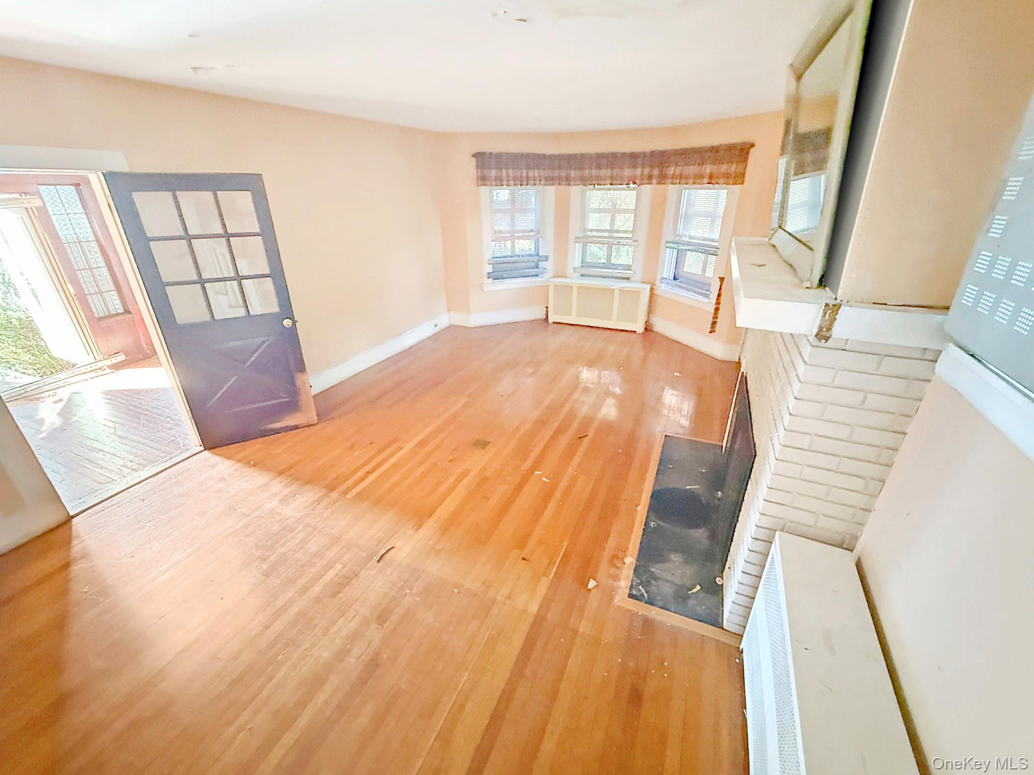 #3 photo, 87 Brookside Avenue, Mount Vernon , NY 10553