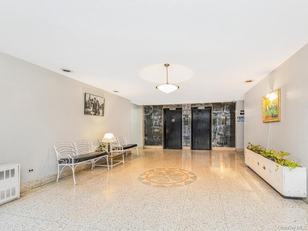 #9 photo, 2835 Webb Avenue, ブロンクス区 Bronx , NY 10468