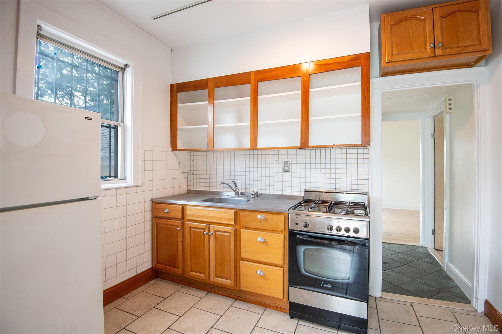 #9 photo, 710 Revere Avenue, ब्रोंक्स Bronx , NY 10465