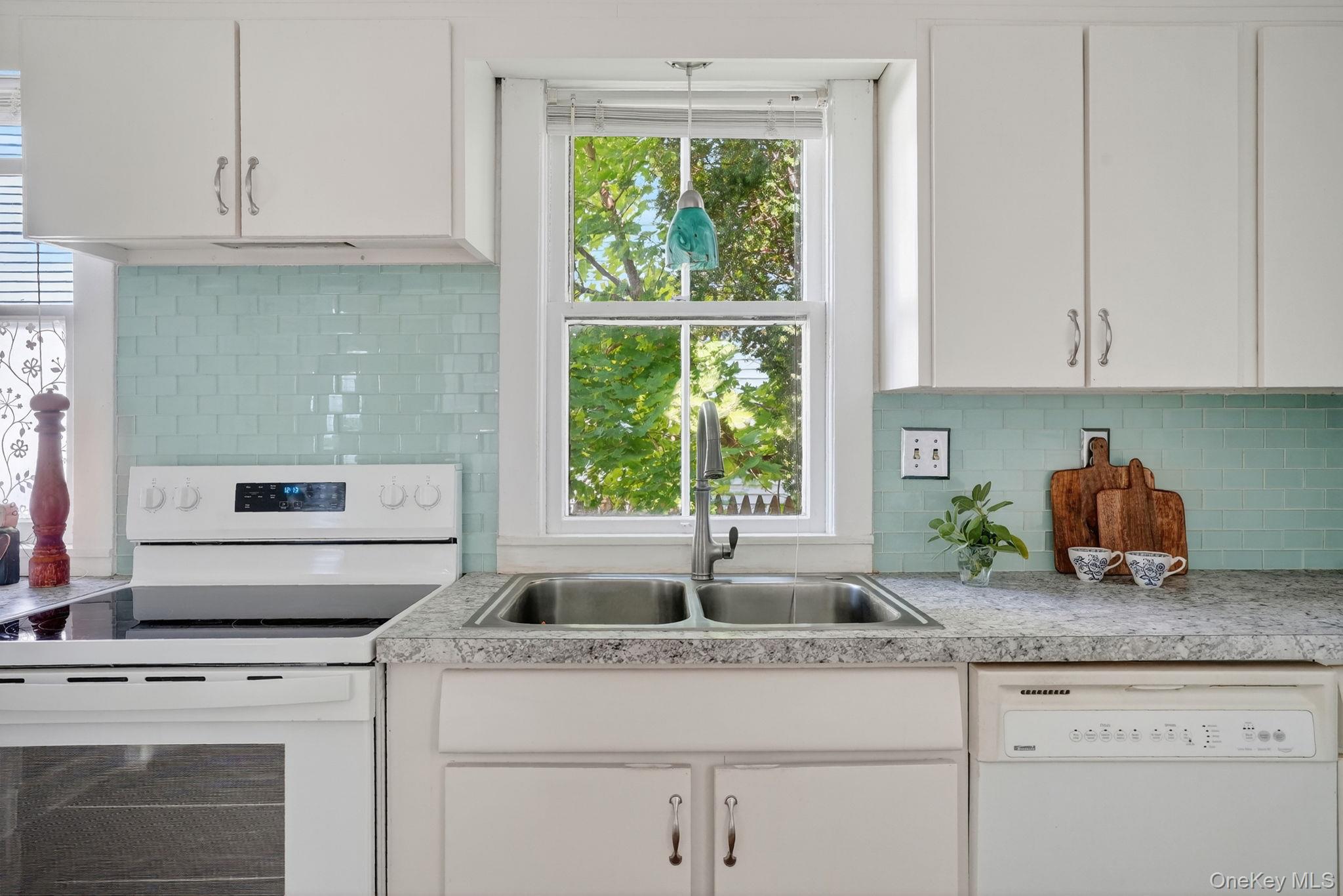 #11 photo, 176 S Grand Avenue, Poughkeepsie , NY 12603