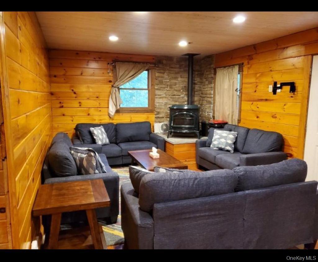 #9 photo, 111 Spring Street, Tannersville , NY 12485