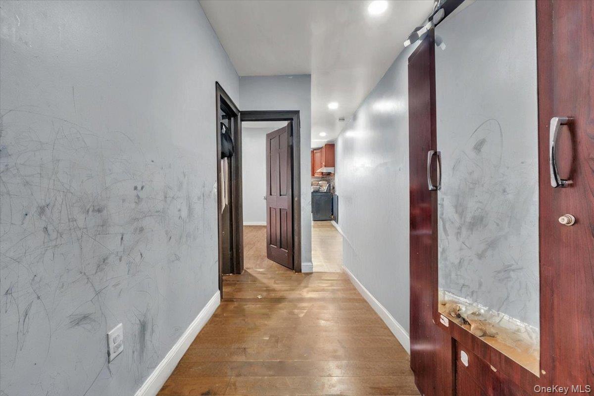 #16 photo, 9568 115th Street, Richmond Hill S. , NY 11419