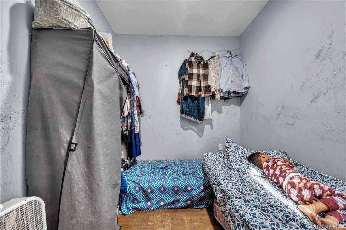 #19 photo, 9568 115th Street, Richmond Hill S. , NY 11419