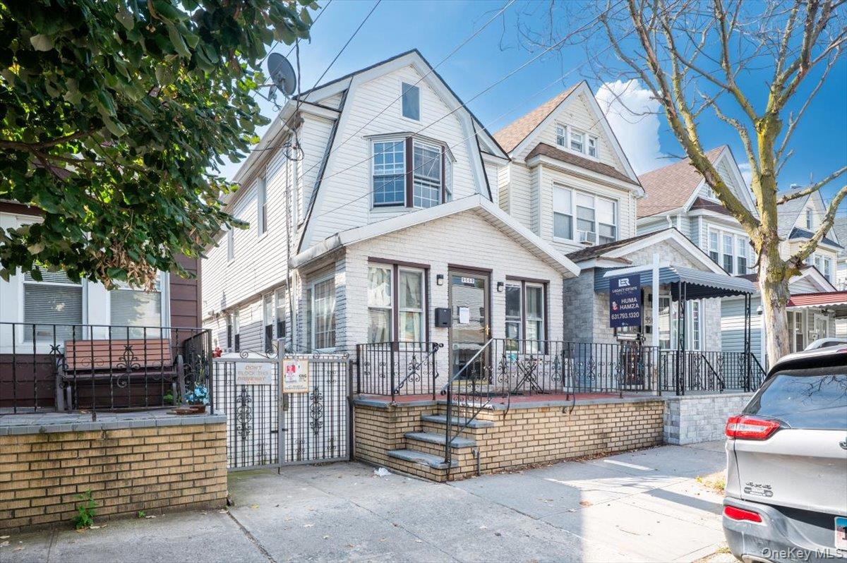 #2 photo, 9568 115th Street, Richmond Hill S. , NY 11419