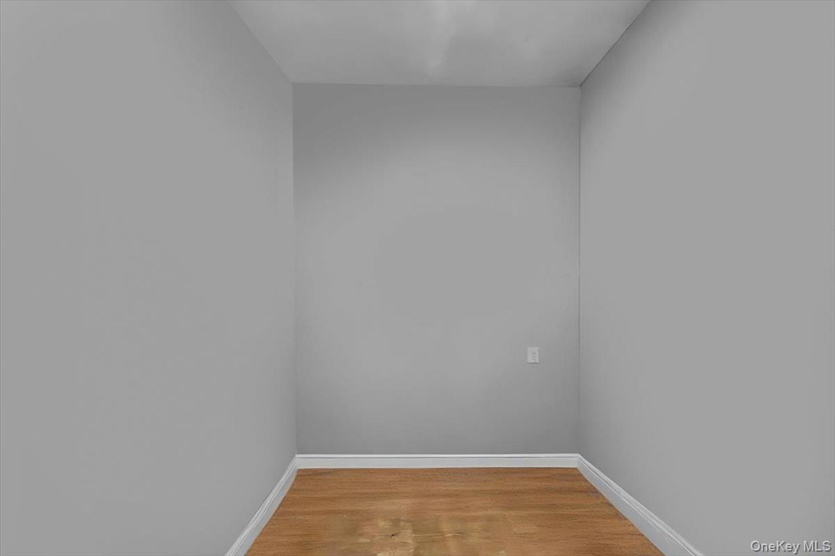 #20 photo, 9568 115th Street, Richmond Hill S. , NY 11419