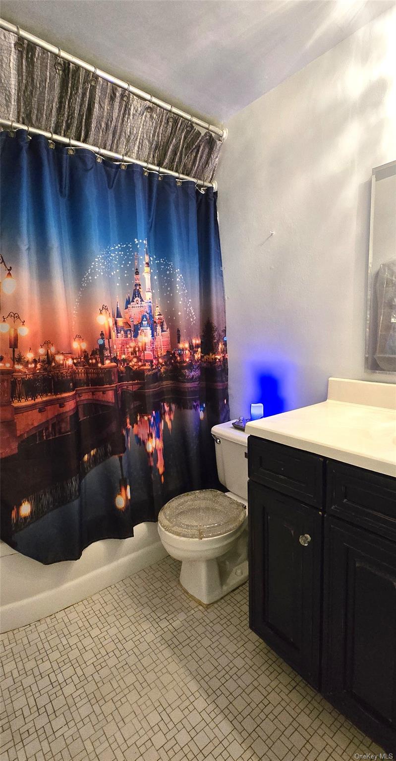 #14 photo, 166-10 Powells Cove Boulevard, Beechhurst , NY 11357