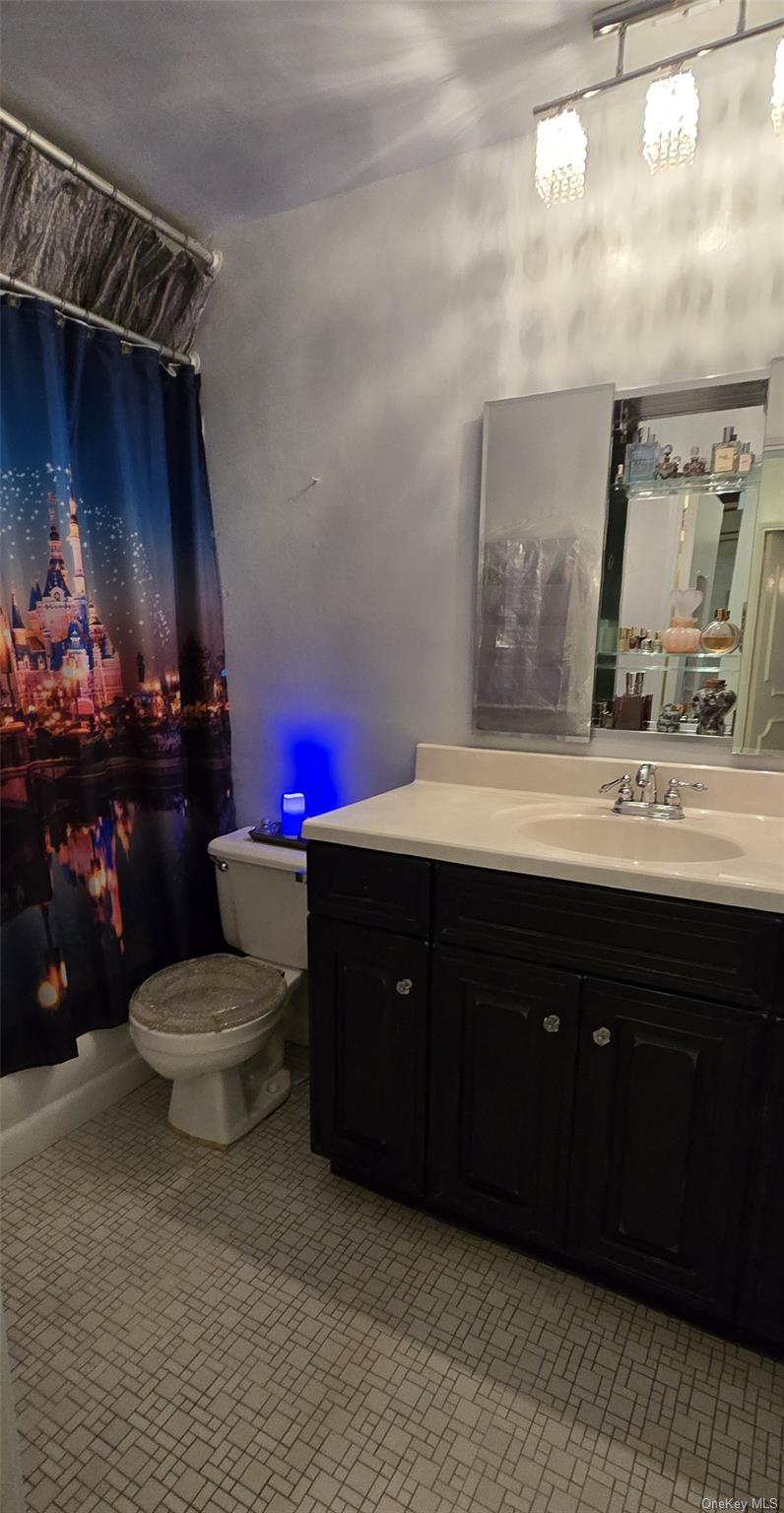 #15 photo, 166-10 Powells Cove Boulevard, Beechhurst , NY 11357