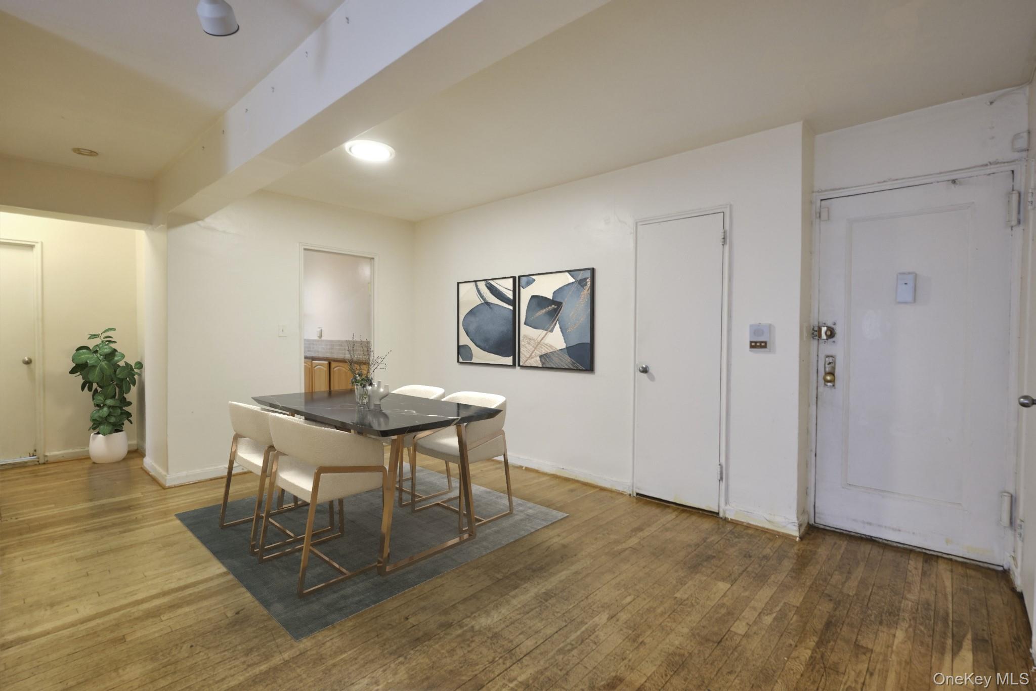 #15 photo, 15011 72nd Road, クイーンズ区 Kew Garden Hills , NY 11367