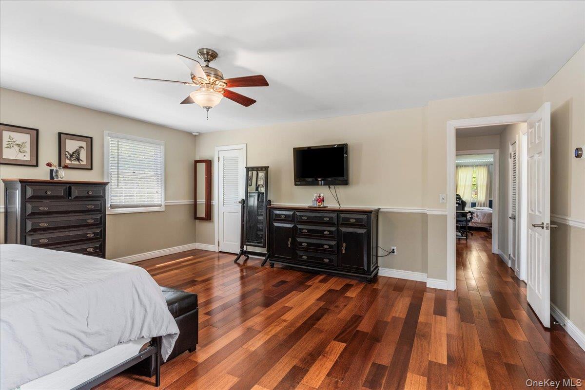 #19 photo, 15 Oak Lane, Hampton Bays , NY 11946