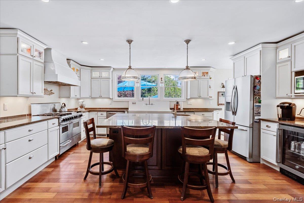 #6 photo, 15 Oak Lane, Hampton Bays , NY 11946