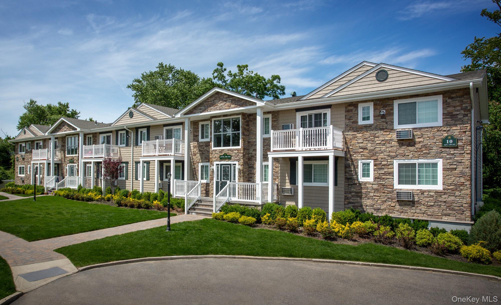 #10 photo, 234 River Avenue, サフォーク郡 Patchogue , NY 11772