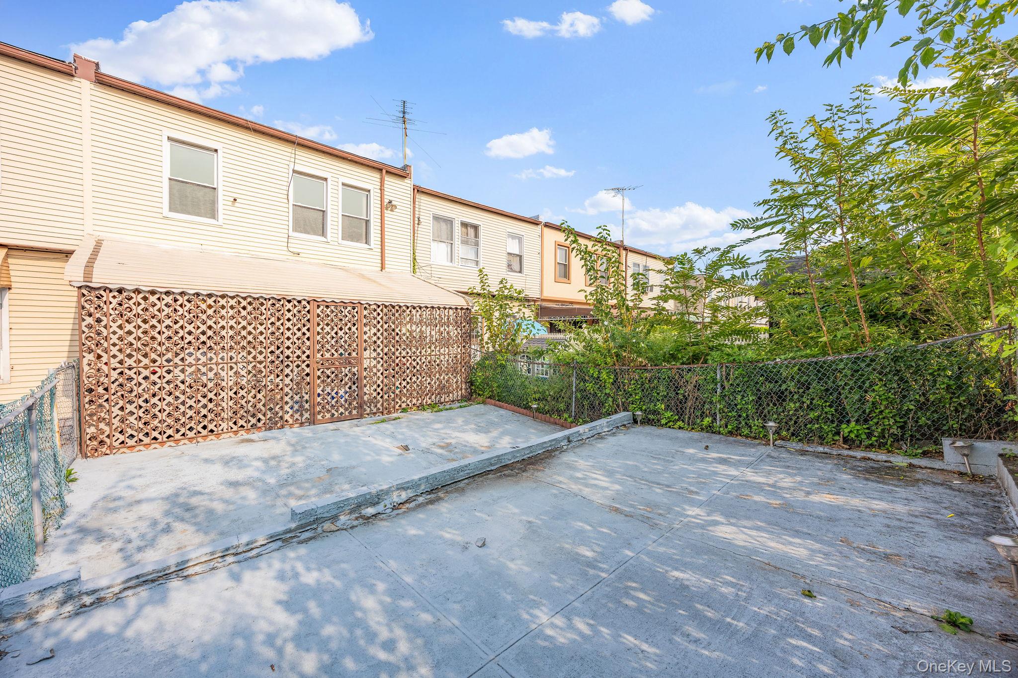 #17 photo, 96 Herzl Street, Brooklyn , NY 11212