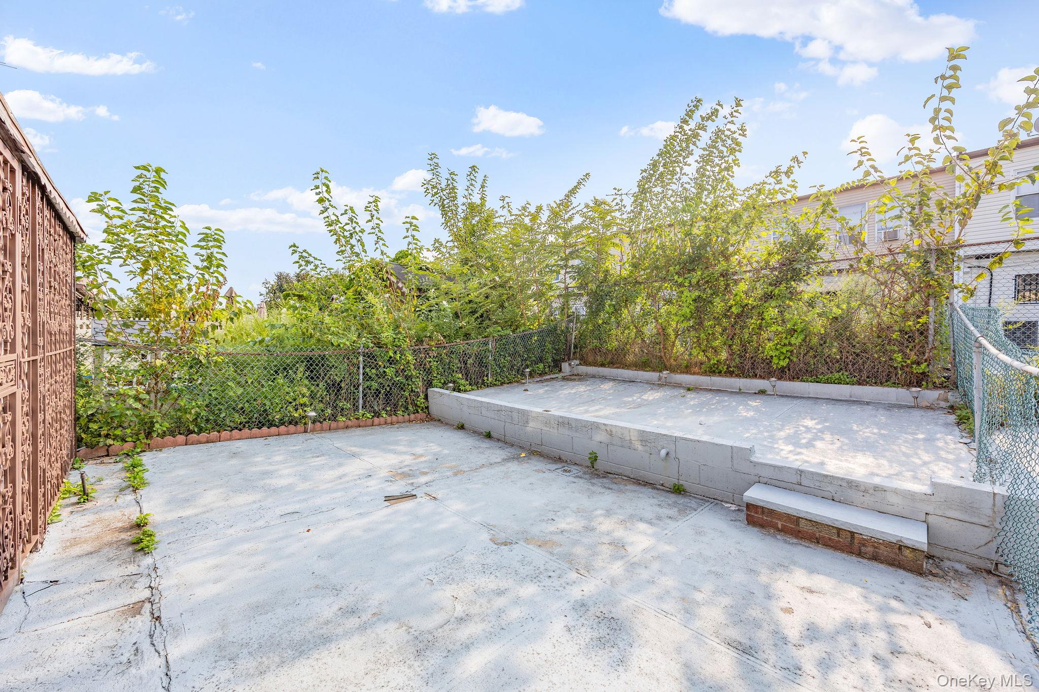 #18 photo, 96 Herzl Street, Brooklyn , NY 11212