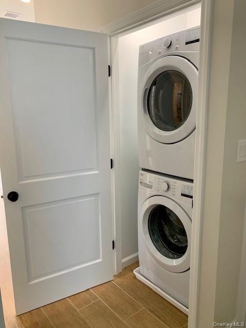 #10 photo, 332 New York Avenue, サフォーク郡 Huntington , NY 11743