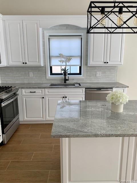 #12 photo, 332 New York Avenue, サフォーク郡 Huntington , NY 11743