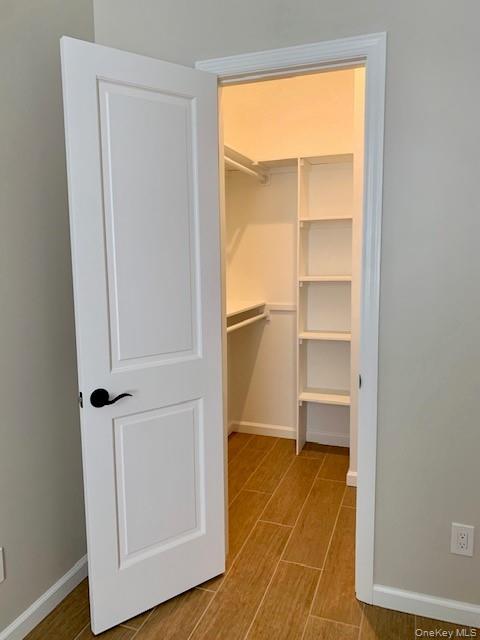 #9 photo, 332 New York Avenue, サフォーク郡 Huntington , NY 11743