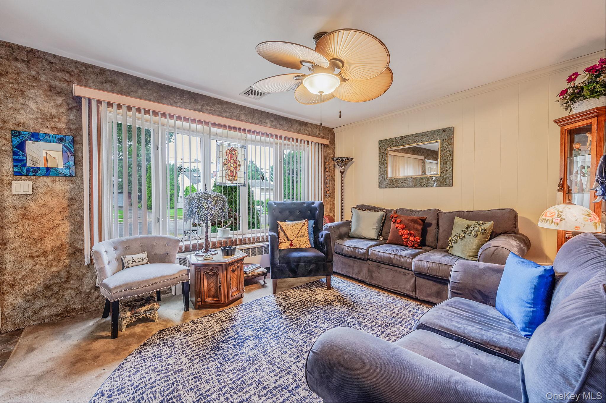 #11 photo, 436 N Ontario Avenue, Lindenhurst , NY 11757