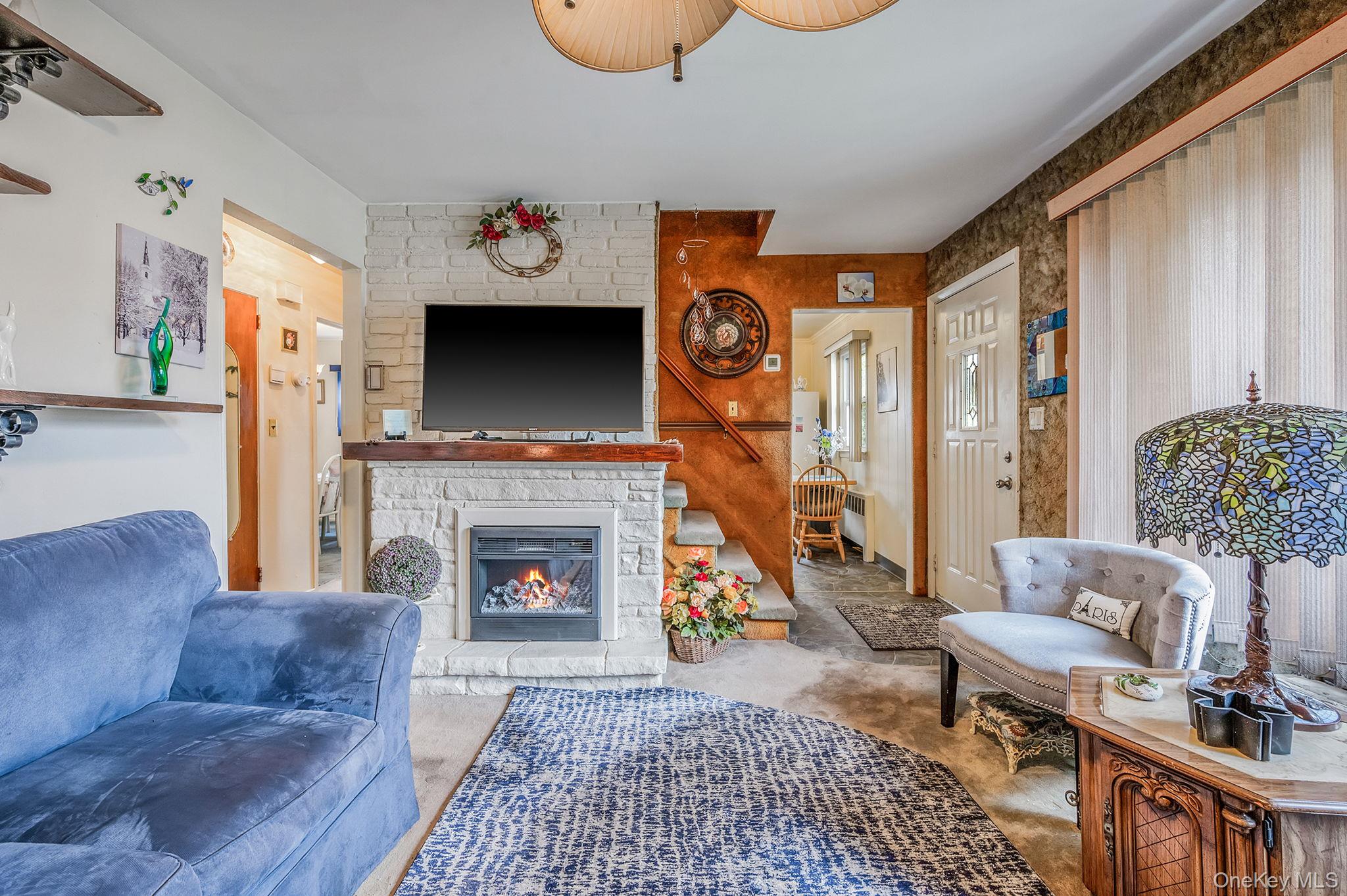 #12 photo, 436 N Ontario Avenue, Lindenhurst , NY 11757