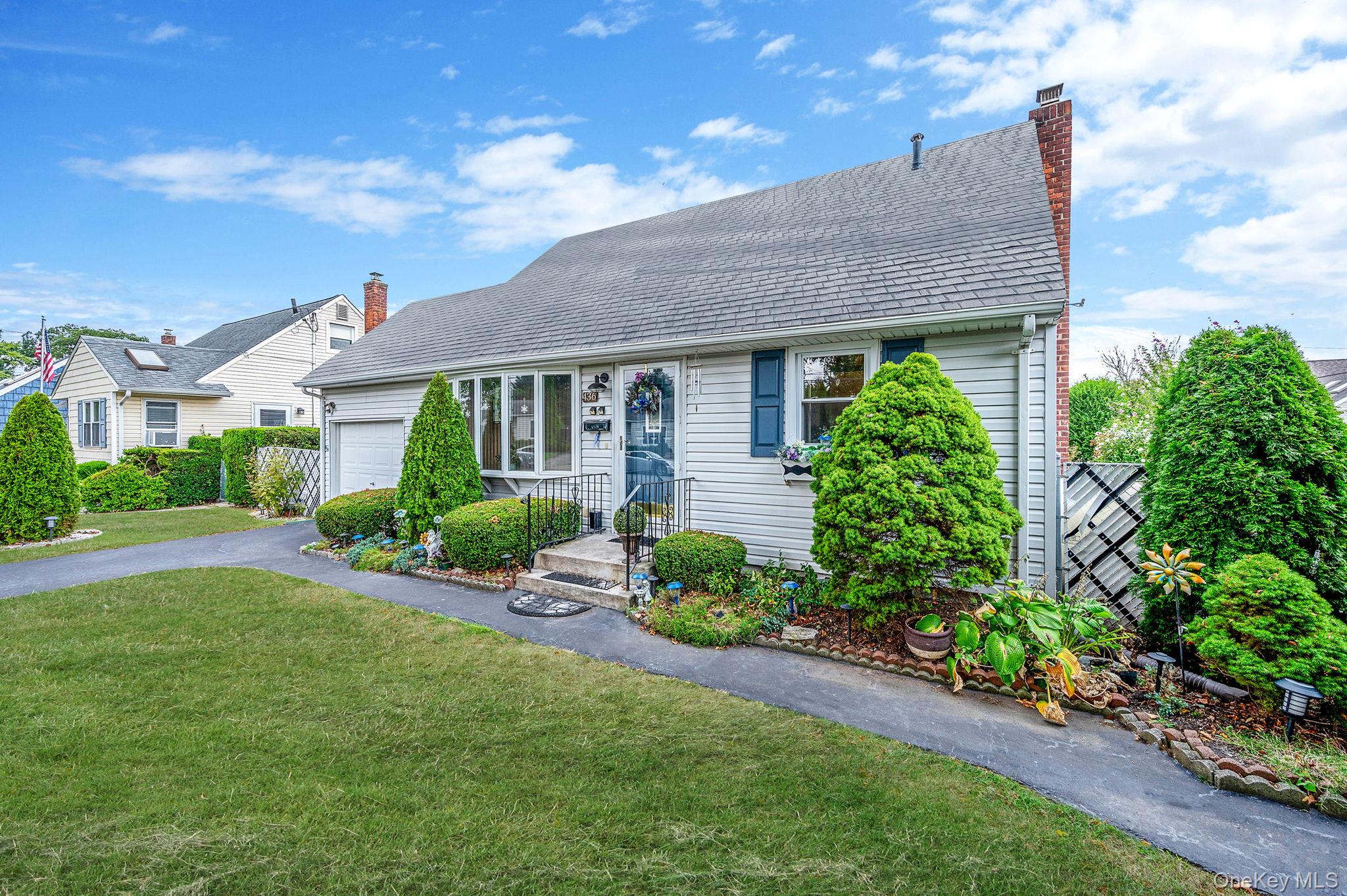 #9 photo, 436 N Ontario Avenue, Lindenhurst , NY 11757