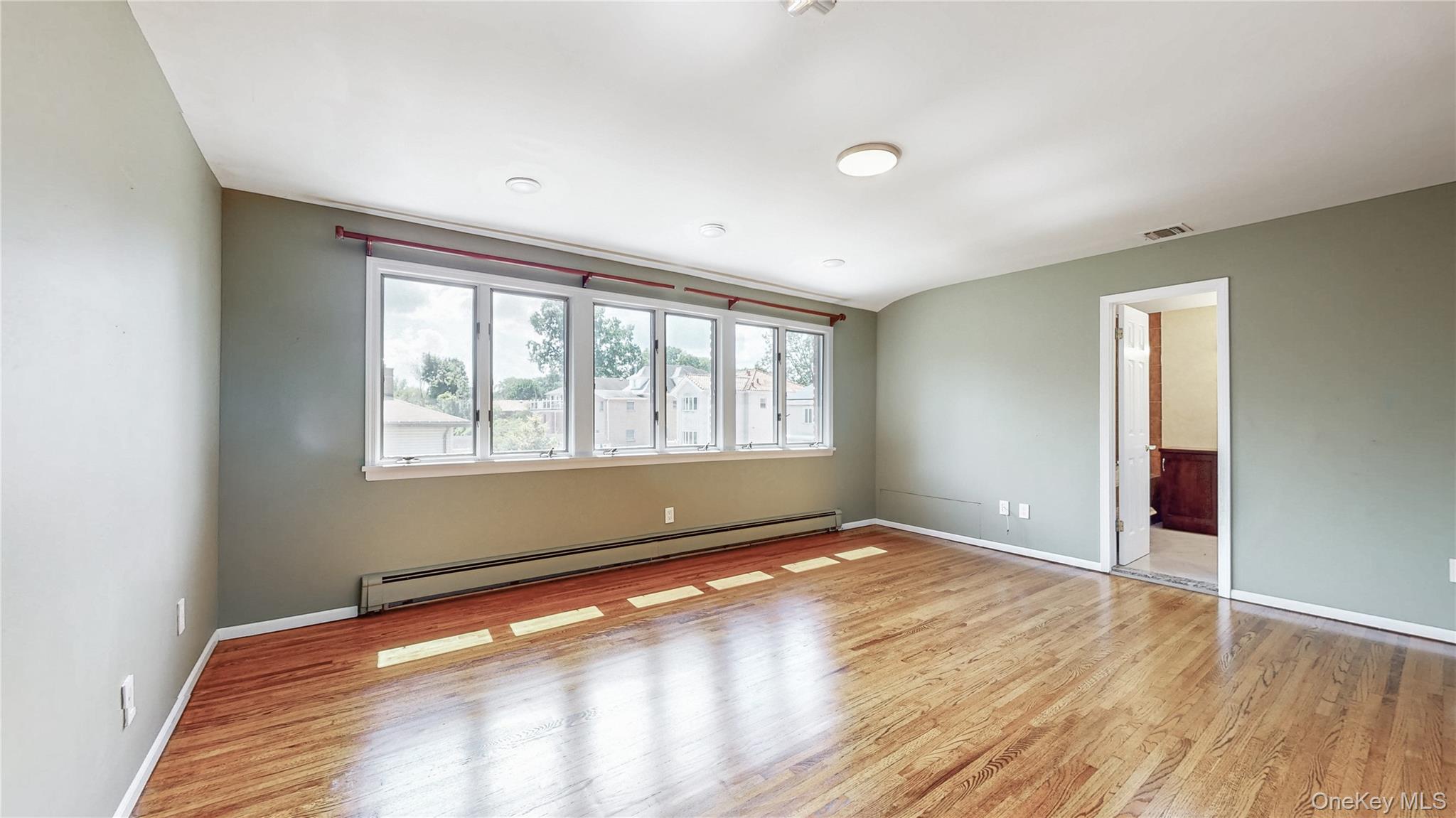 #11 photo, 210-30 29th Avenue, クイーンズ区 Bayside , NY 11360