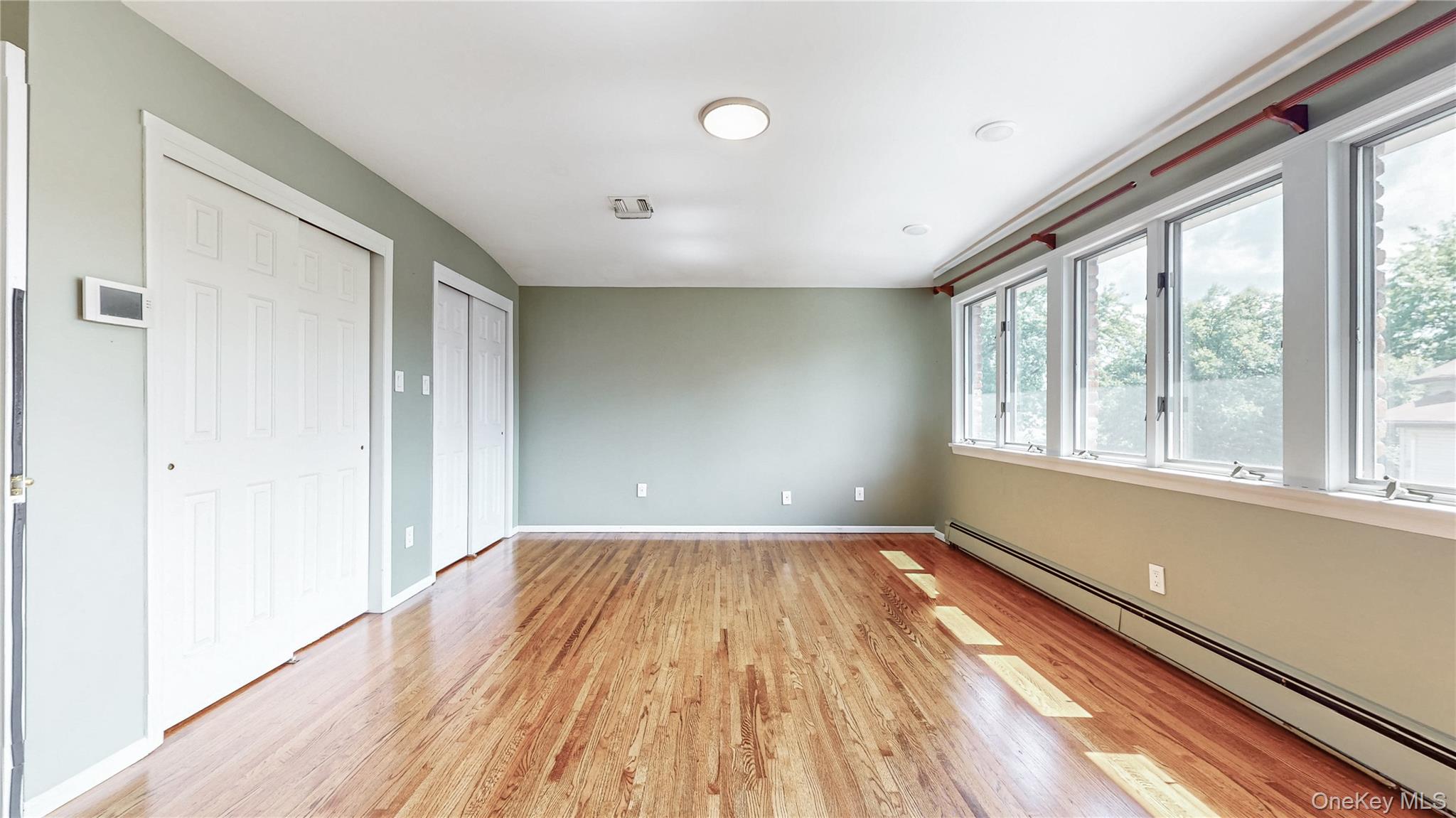 #12 photo, 210-30 29th Avenue, クイーンズ区 Bayside , NY 11360