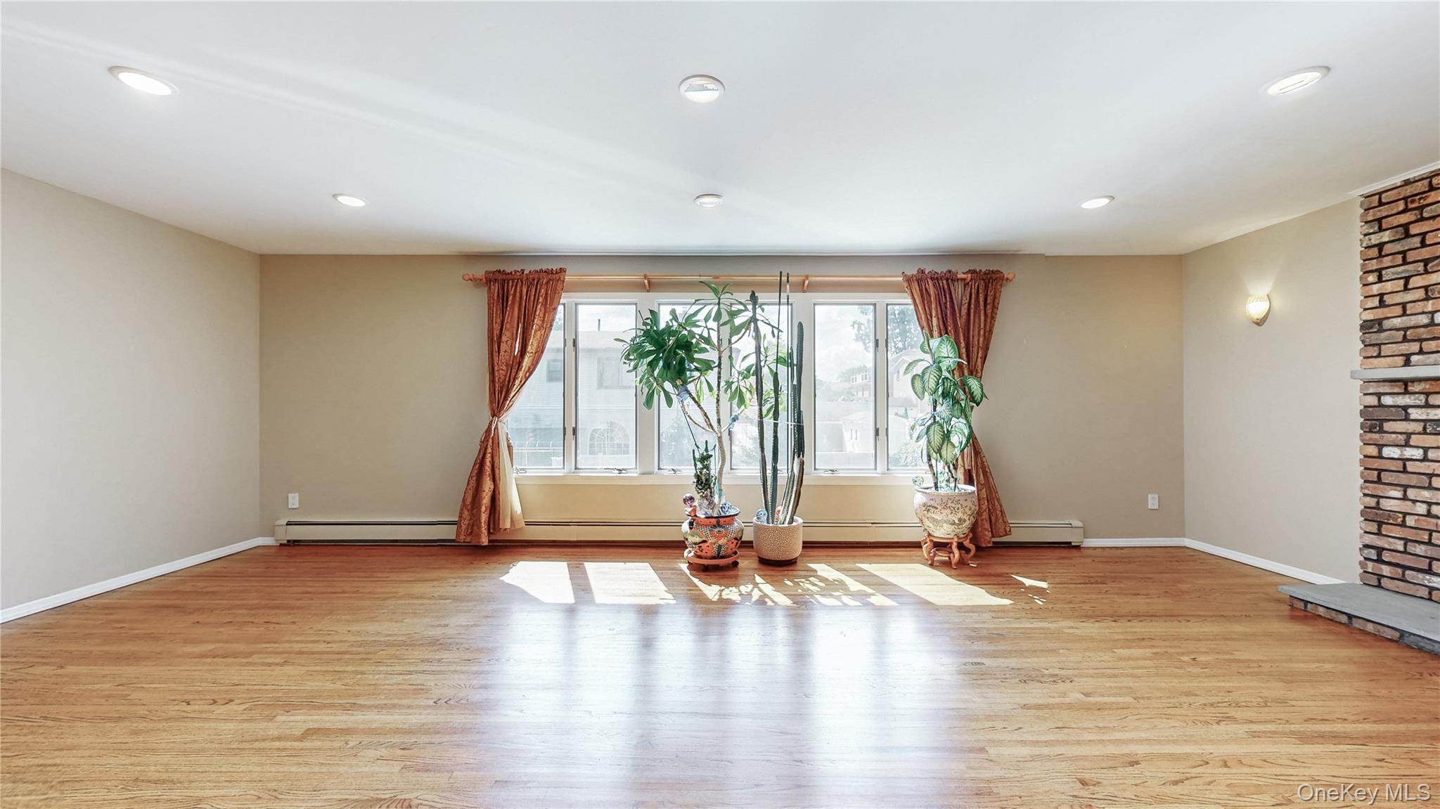 #3 photo, 210-30 29th Avenue, クイーンズ区 Bayside , NY 11360