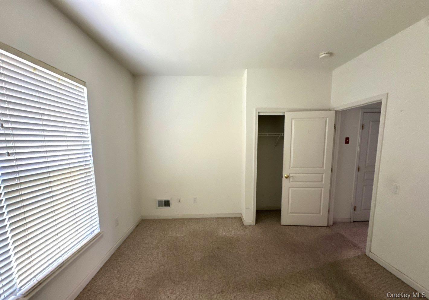 #10 photo, 68 Louden Loop, Mount Sinai , NY 11766