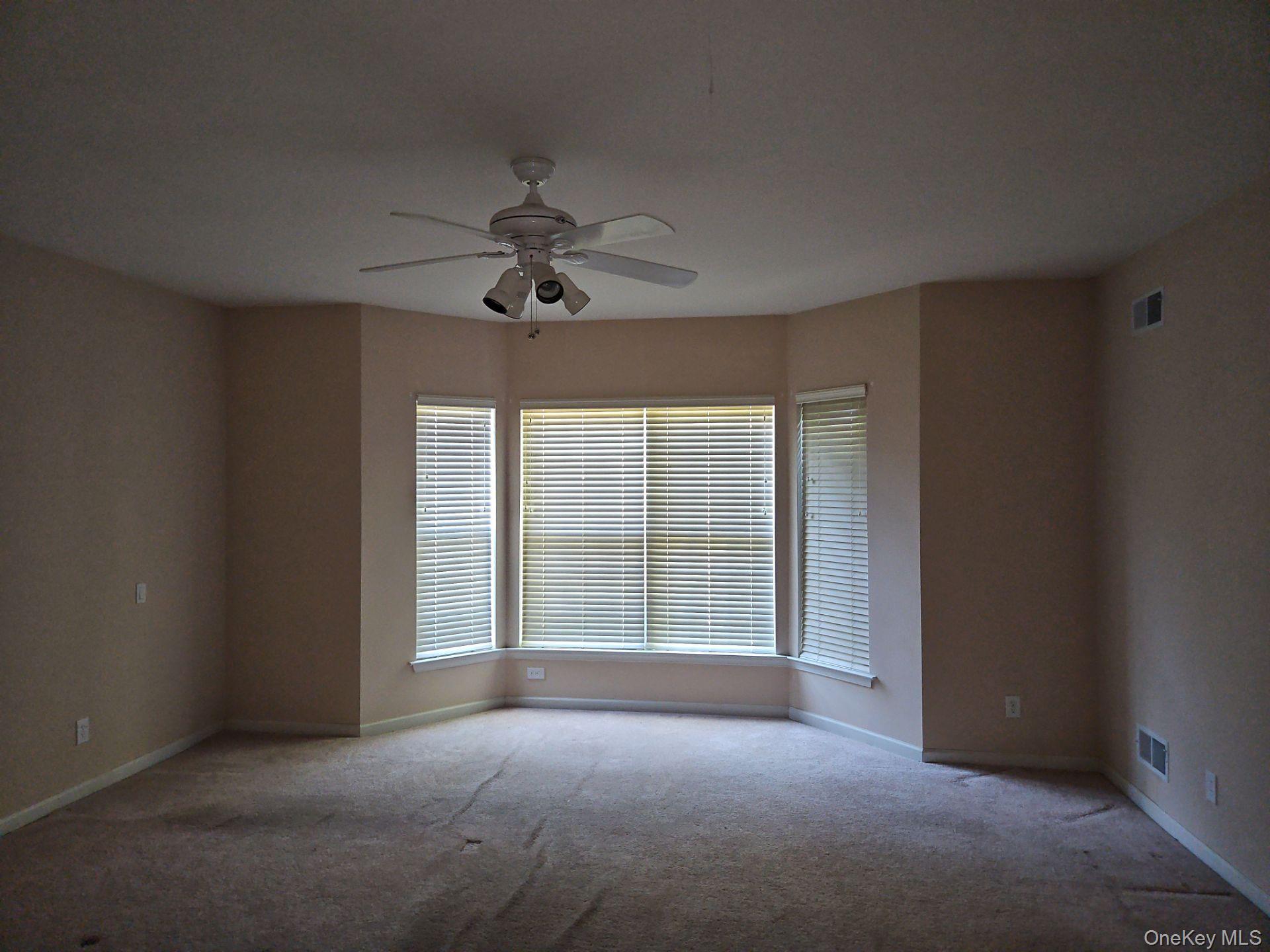 #12 photo, 68 Louden Loop, Mount Sinai , NY 11766