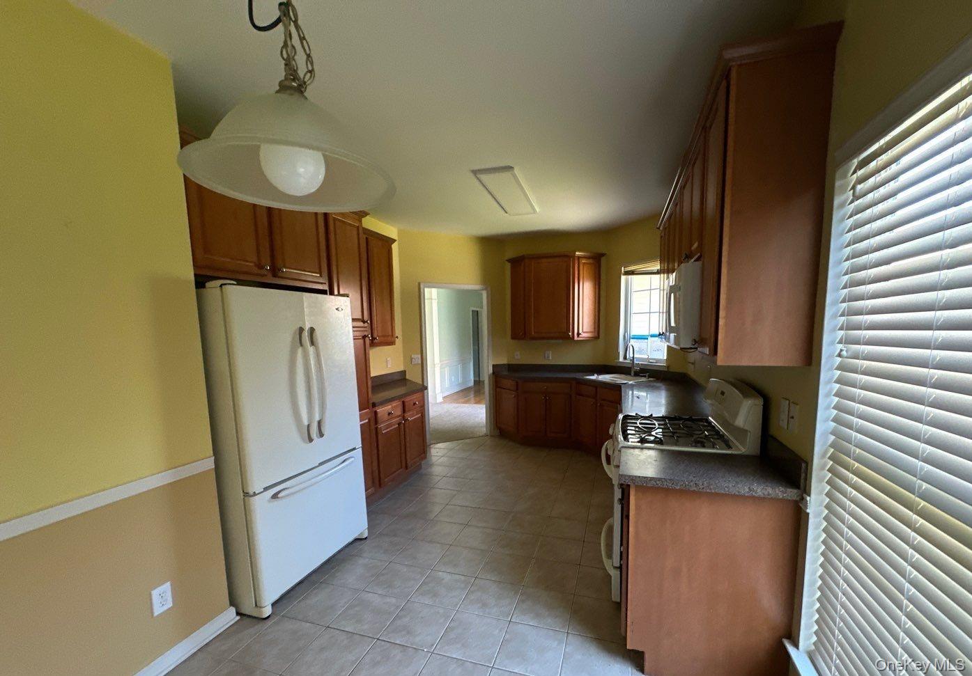 #8 photo, 68 Louden Loop, Mount Sinai , NY 11766