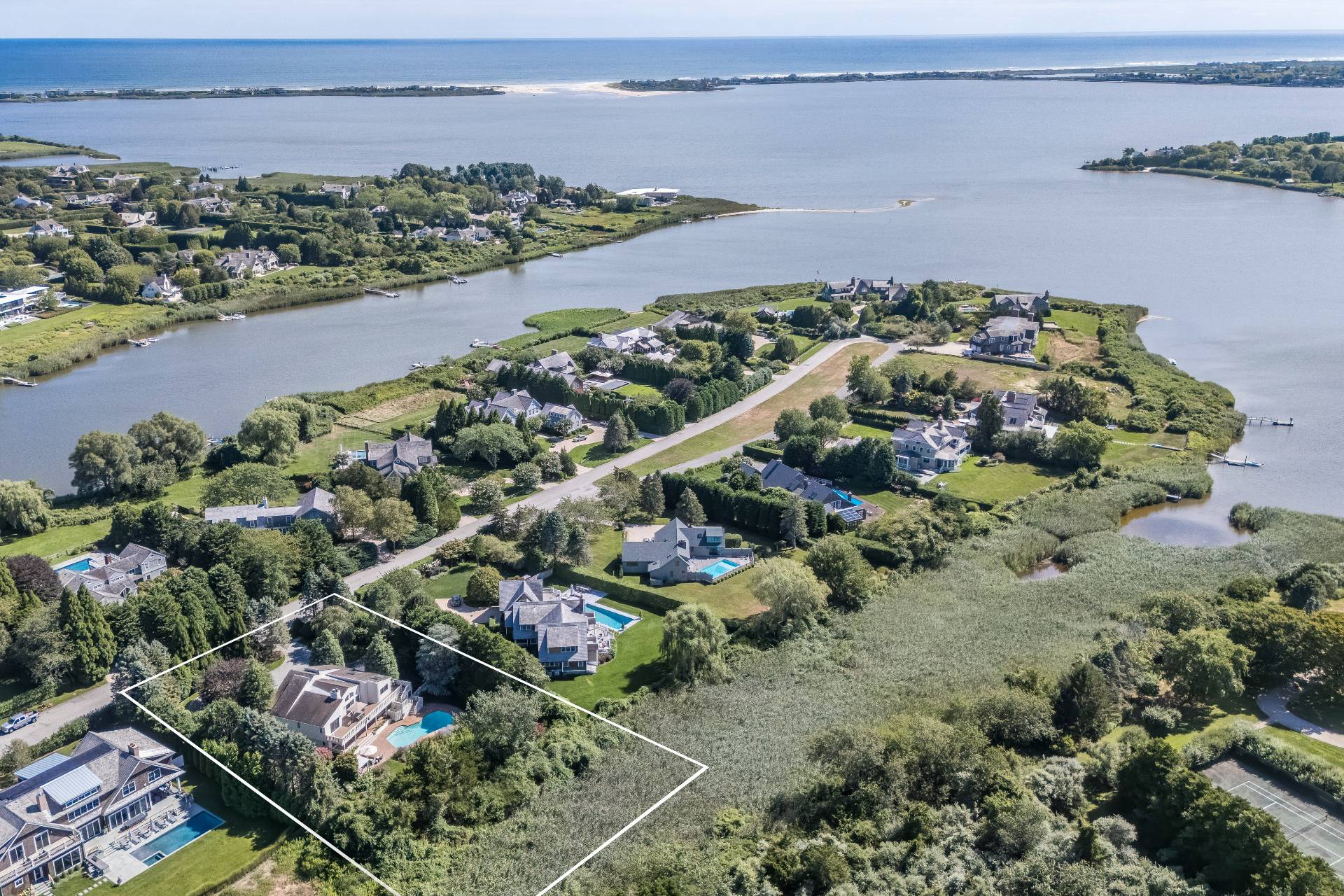 #1 photo, 28 Brennans Moor, サフォーク郡 Water Mill , NY 11976