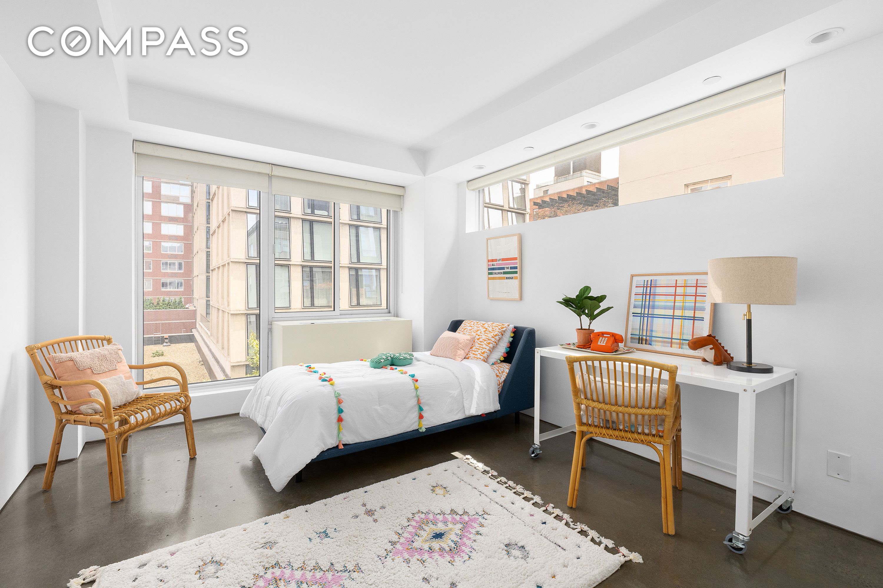 #9 photo, 263 Bowery, マンハッタン Lower East Side , NY 10002