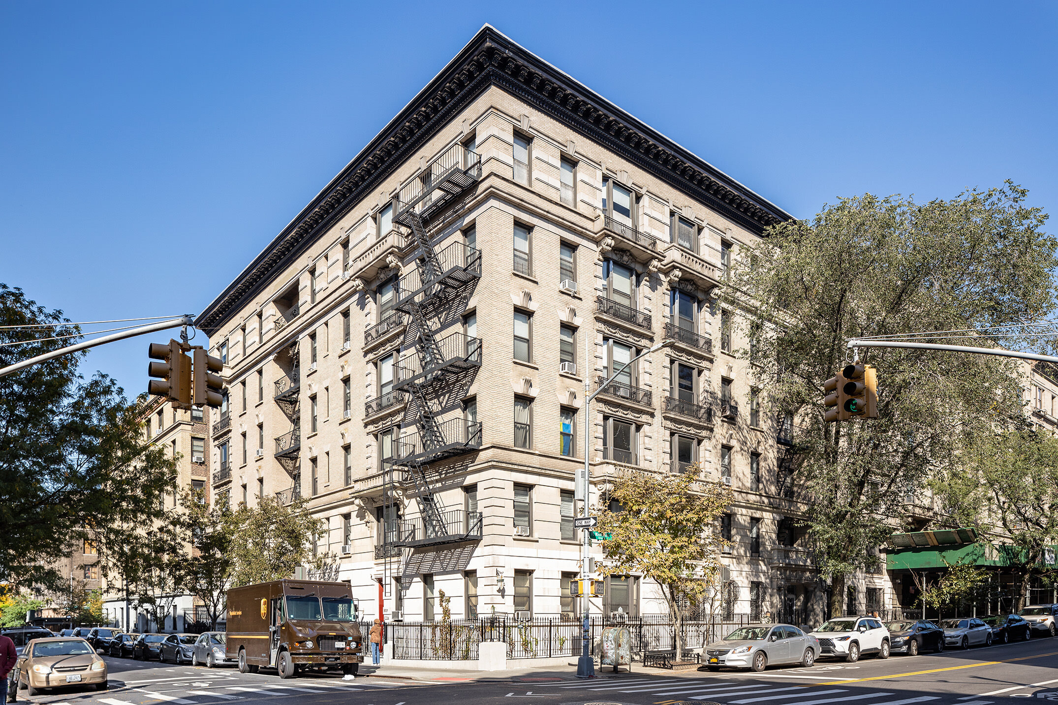 #12 photo, 447 FORT WASHINGTON Avenue, マンハッタン Hudson Heights , NY 10033