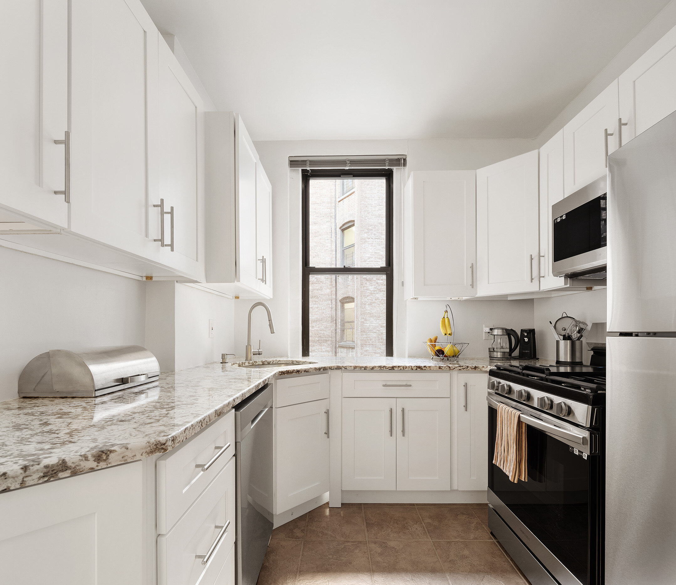 #4 photo, 447 FORT WASHINGTON Avenue, マンハッタン Hudson Heights , NY 10033