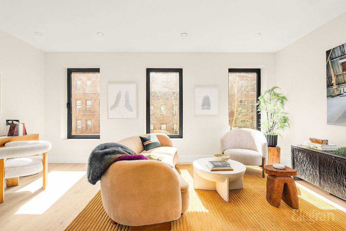 #1 photo, 221 E 48th Street, マンハッタン Midtown East , NY 10017-1559