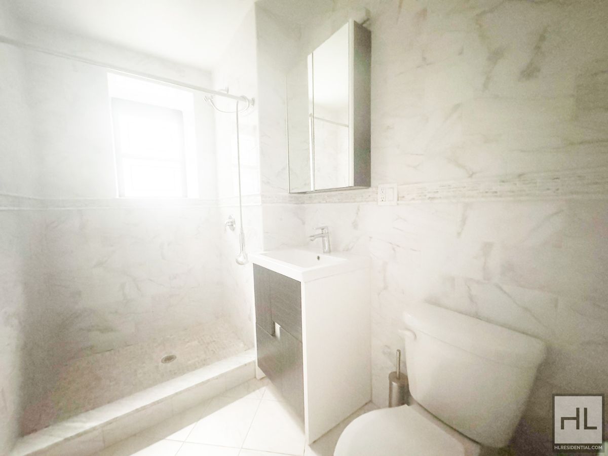 #5 photo, 140 Wadsworth Avenue, マンハッタン Washington Heights , NY 10033