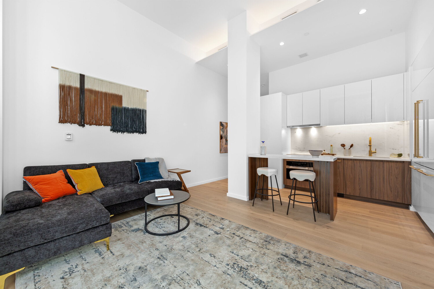 #1 photo, 330 GRAND Street, मैनहटन Lower East Side , NY 10002