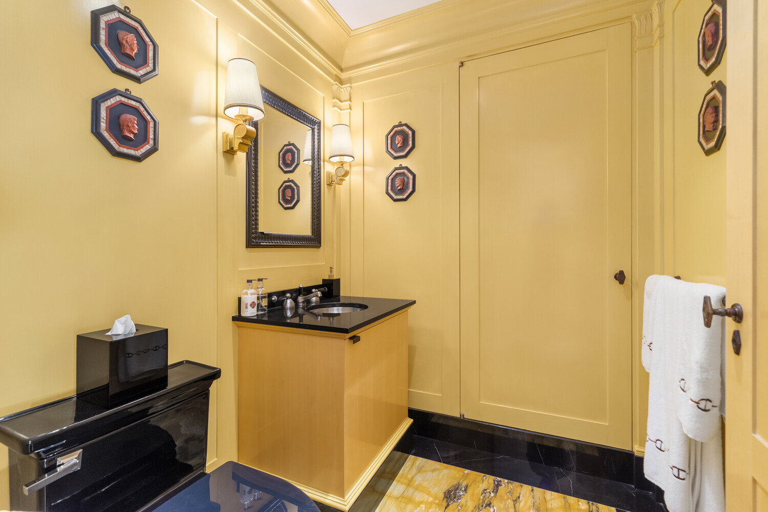 #17 photo, 502 PARK Avenue, Lenox Hill , NY 10022