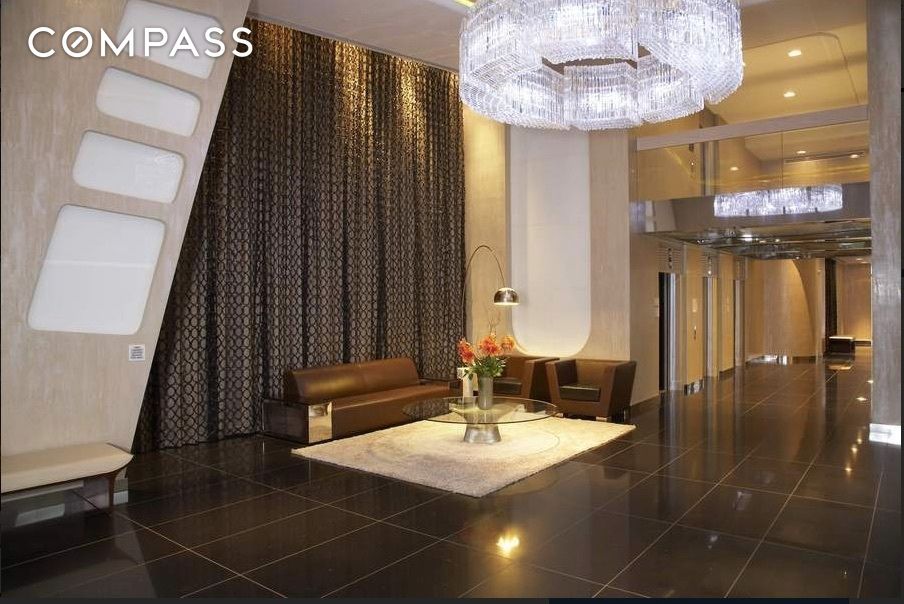 #13 photo, 111 Fulton Street, Financial District , NY 10038