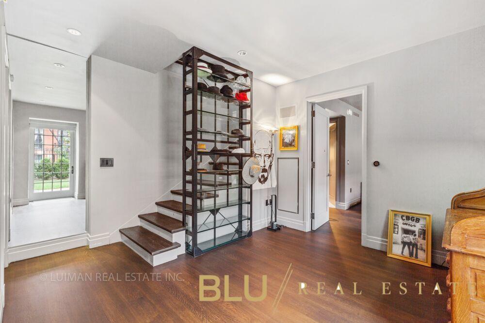 #13 photo, New York City, Chelsea , NY 10011